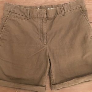Gap Boyfriend Roll UP Khaki Shorts